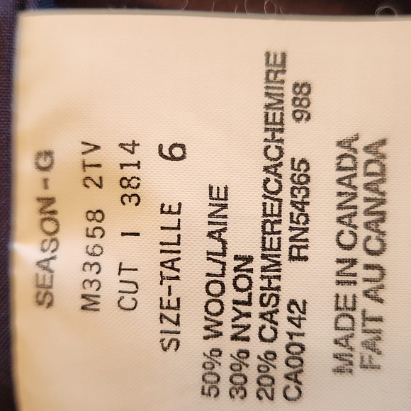 Peter Nygard, ladies wool and cashmere blazer, size 6 - Picture 9 of 10